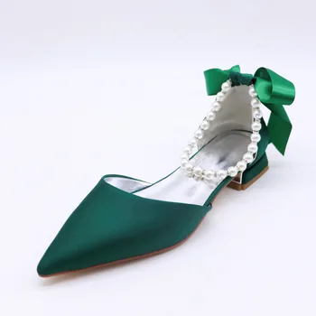 2023 Нова дамски обувки на нисък ток с остър пръсти и перлата на каишка на щиколотке Малки обувки фирмен дизайн Зелен, бежов Модерен дама голям размер